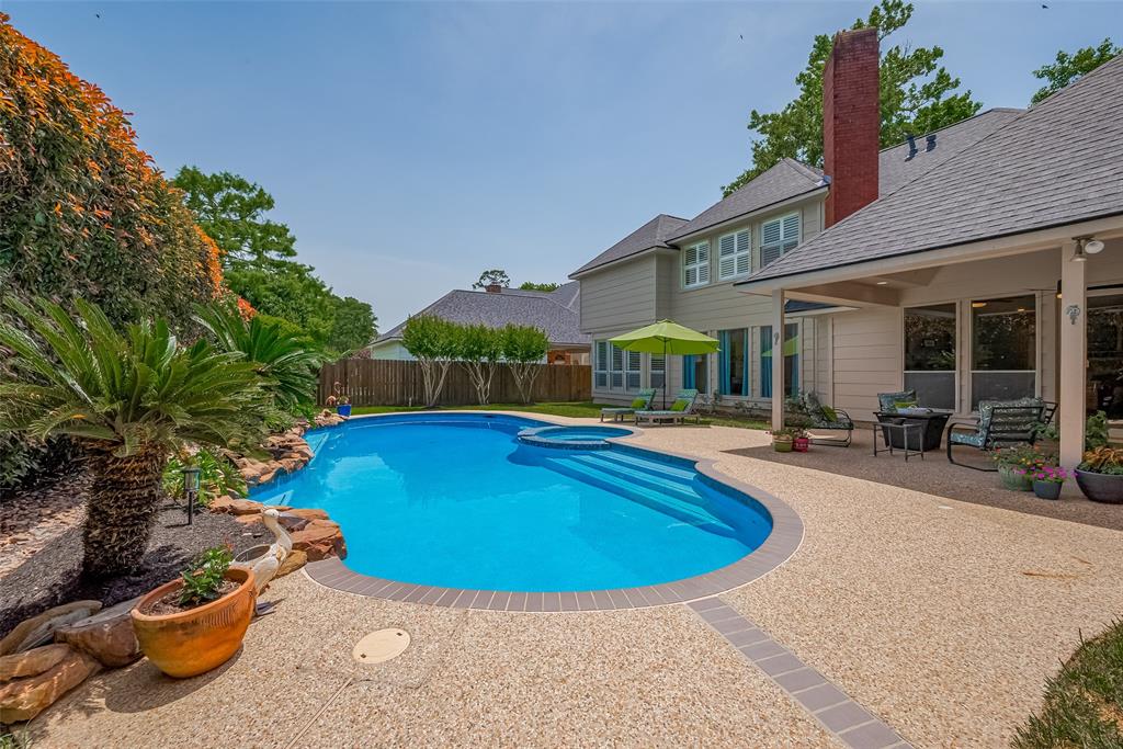 5807 Juniper Knoll Lane, Houston, Texas image 40