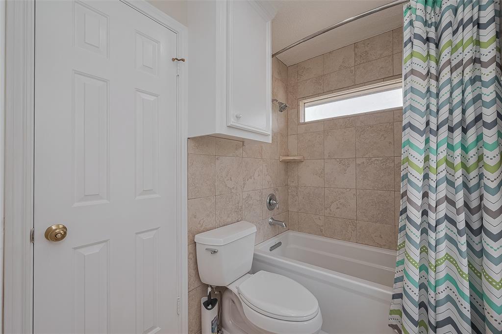 5807 Juniper Knoll Lane, Houston, Texas image 27