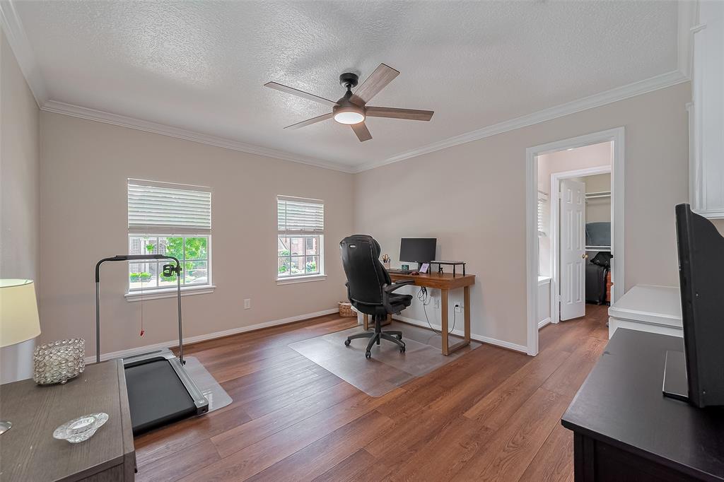 5807 Juniper Knoll Lane, Houston, Texas image 30