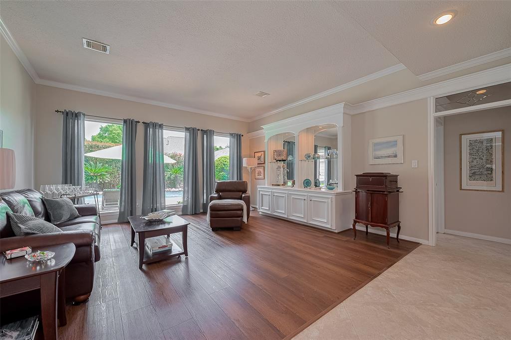 5807 Juniper Knoll Lane, Houston, Texas image 10