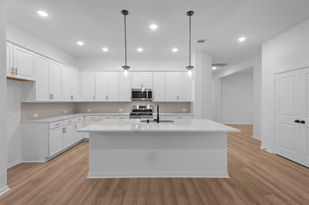 525 Red Eyed Vireo Court, Magnolia, Texas image 25