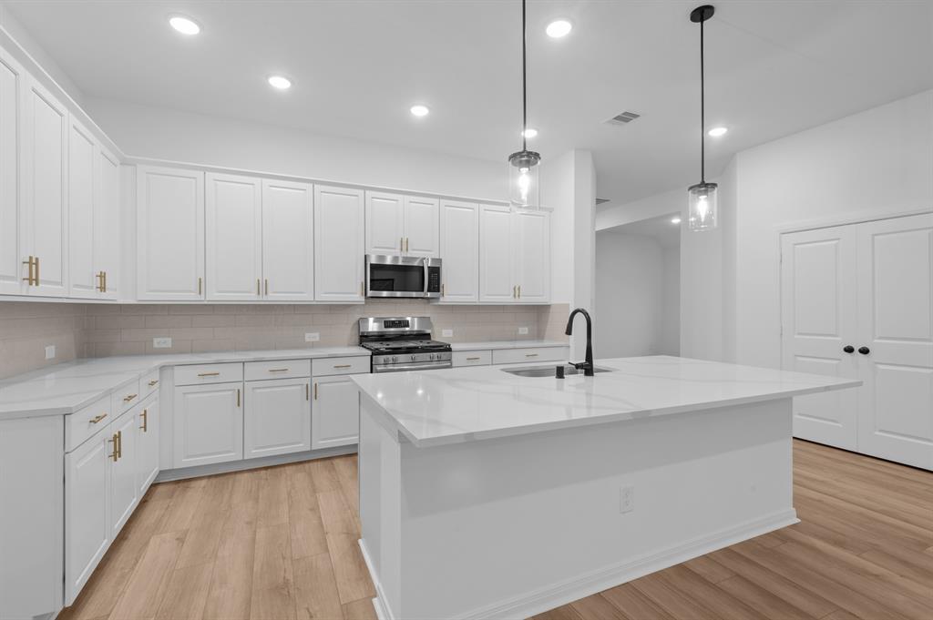525 Red Eyed Vireo Court, Magnolia, Texas image 24