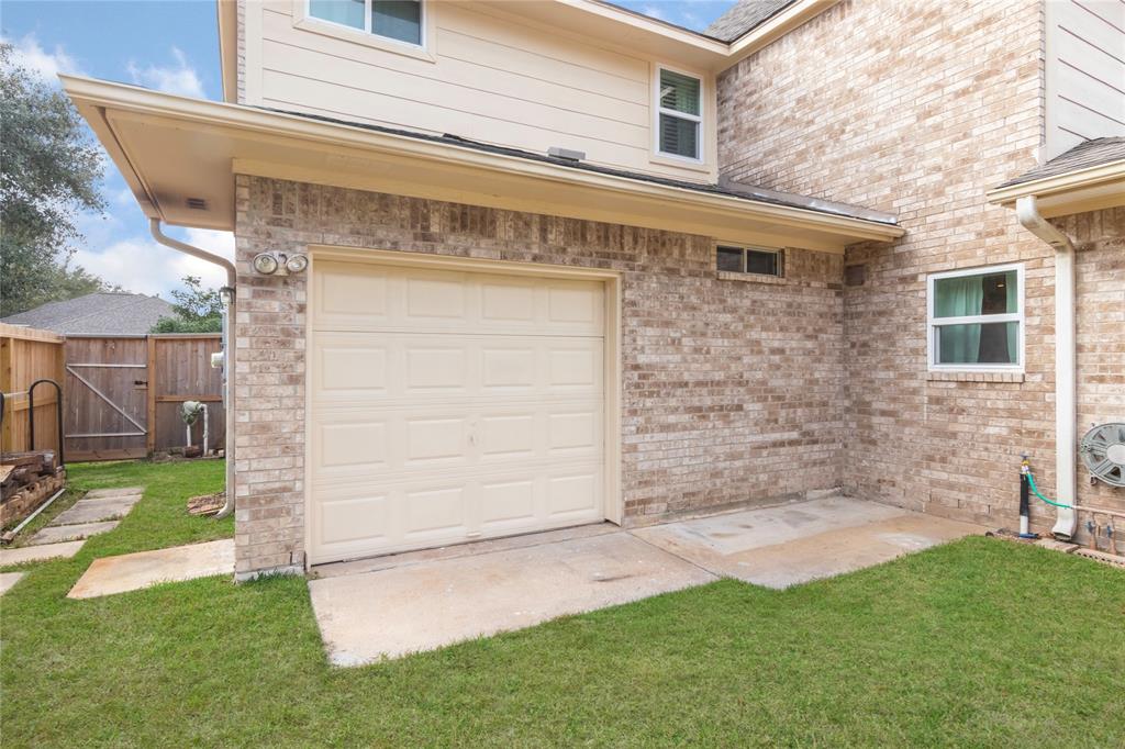 5011 White Manor Drive, Pasadena, Texas image 32