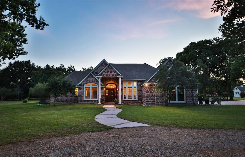 535 Hunters Creek Way