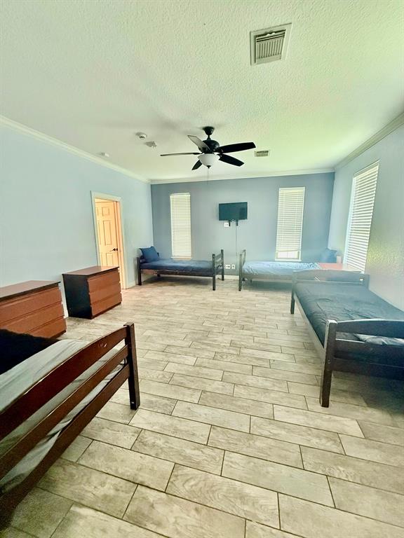 1380 Jimmy Phillips Boulevard, Angleton, Texas image 13