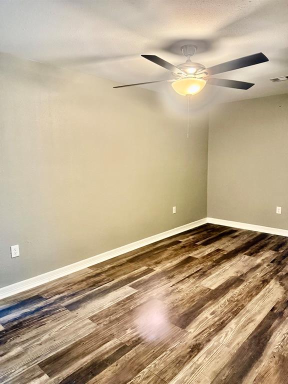 1380 Jimmy Phillips Boulevard, Angleton, Texas image 26