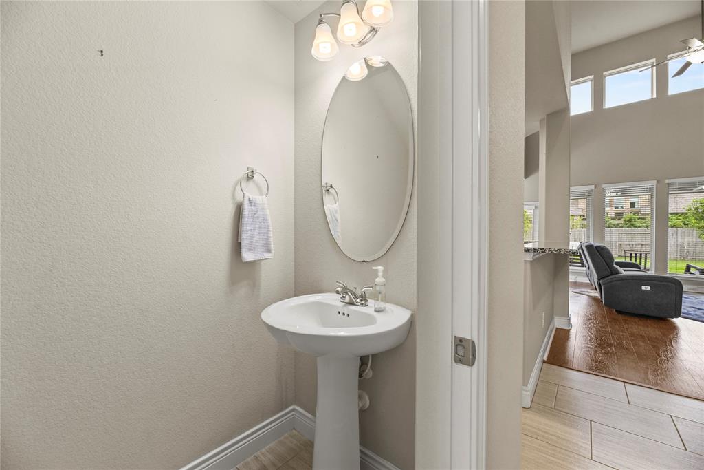 3834 Trophy Ridge Drive, Spring, Texas image 9