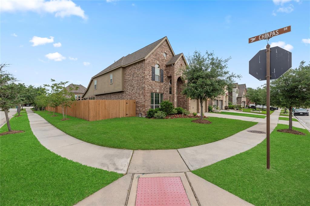 3834 Trophy Ridge Drive, Spring, Texas image 4