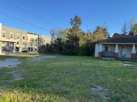 3117, 3115, 3107 Montgomery Road Huntsville TX 77340