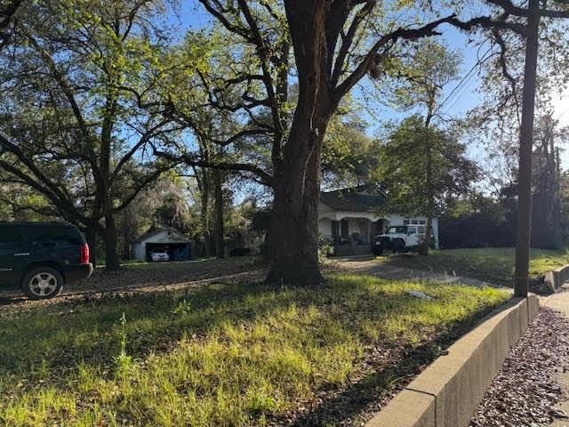 3117 3115 3107 Montgomery Road, Huntsville, Texas image 11