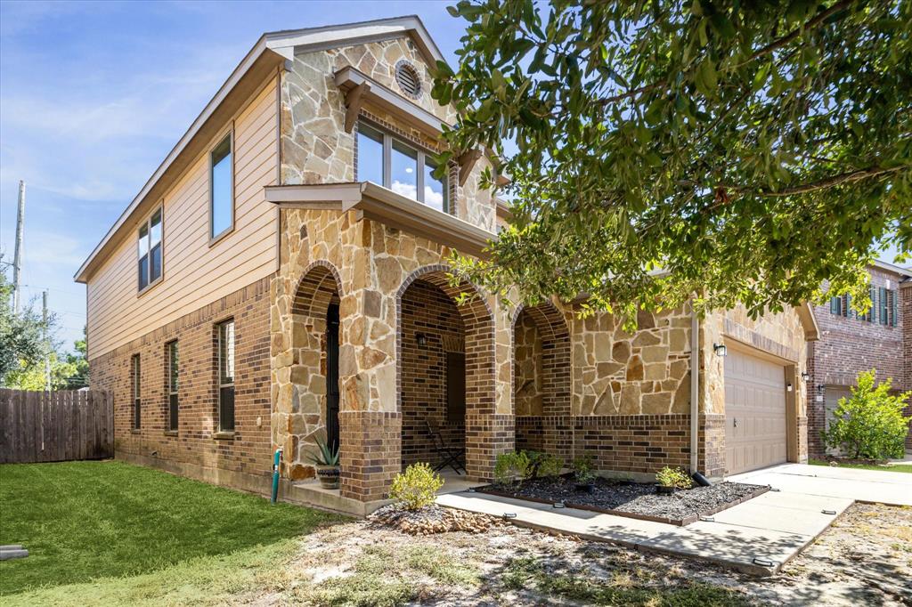 3306 Twin Meadow Lane