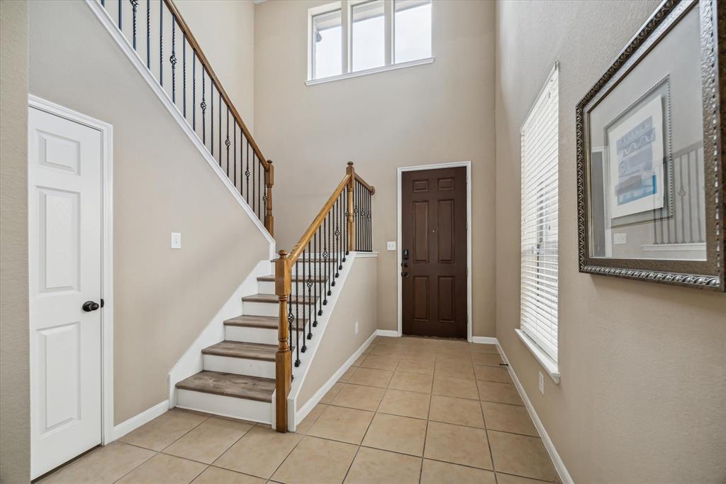 3306 Twin Meadow Lane