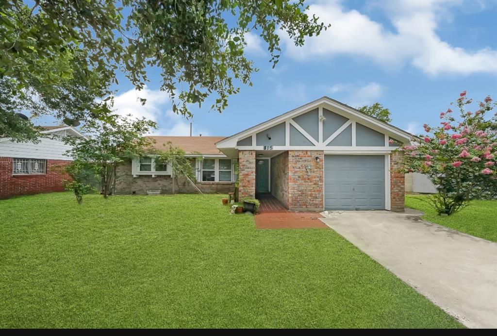 815 Overbluff Street, Channelview, Texas image 1