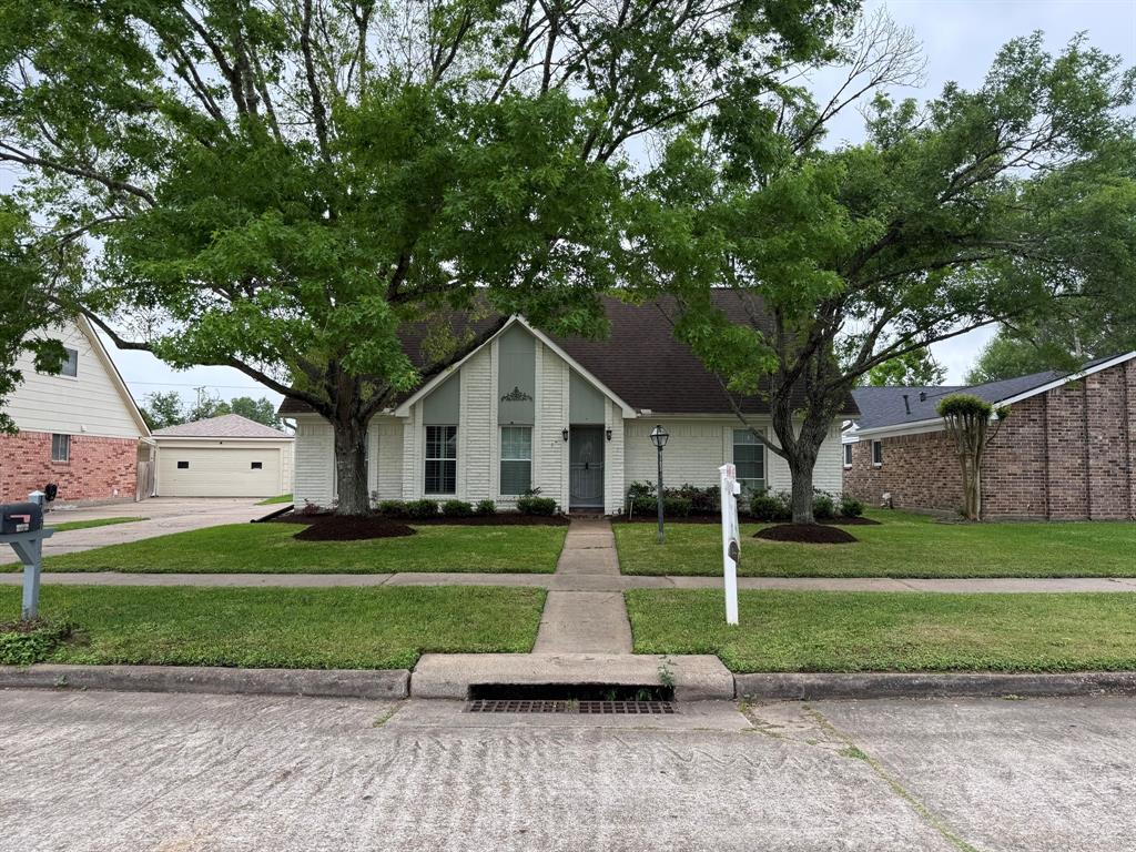 1727 Eastfield Drive, Missouri City, Texas image 1