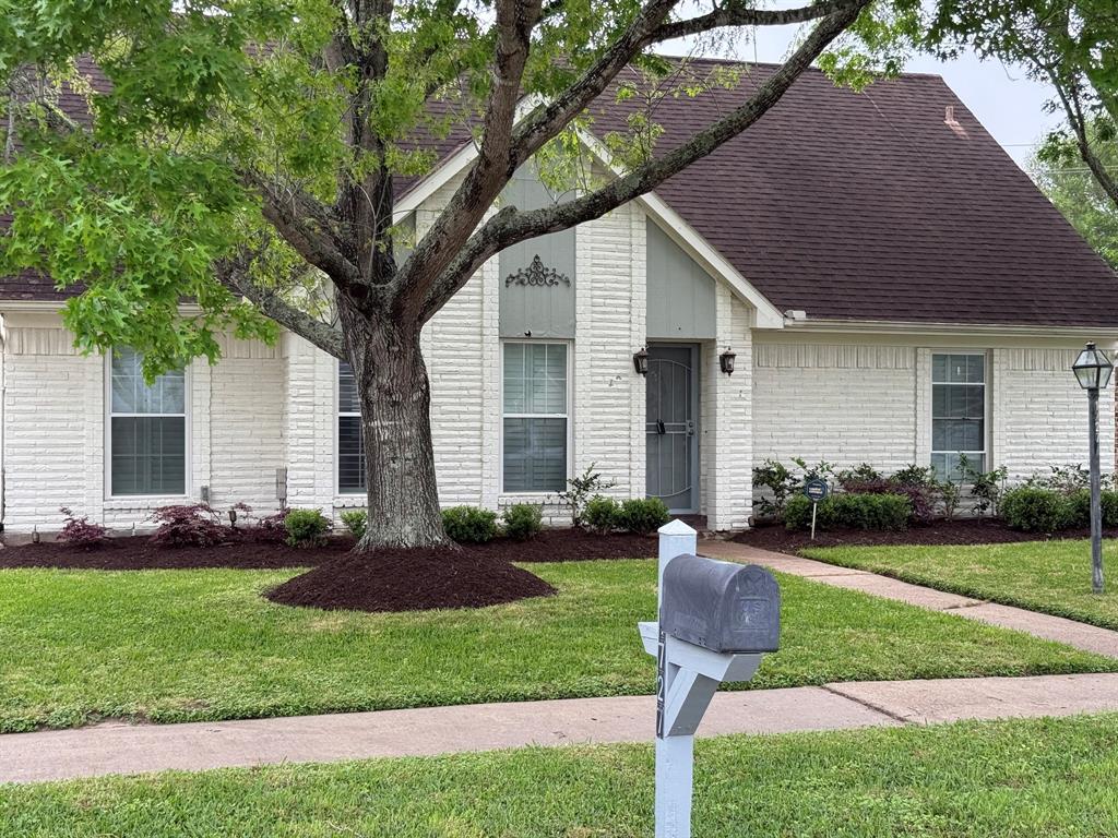 1727 Eastfield Drive, Missouri City, Texas image 3