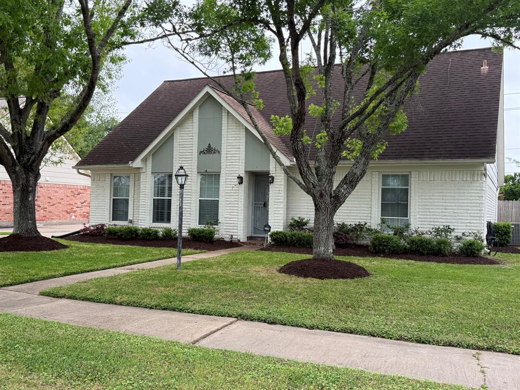 1727 Eastfield Drive, Missouri City, Texas image 2