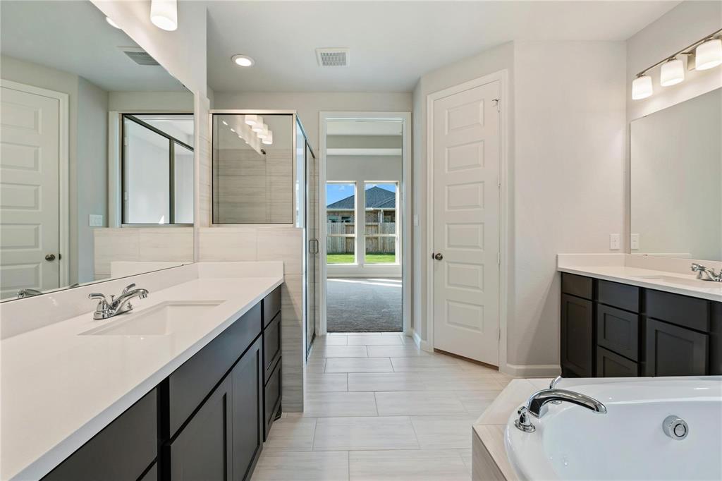29622 Sterling Knoll Drive, Fulshear, Texas image 13