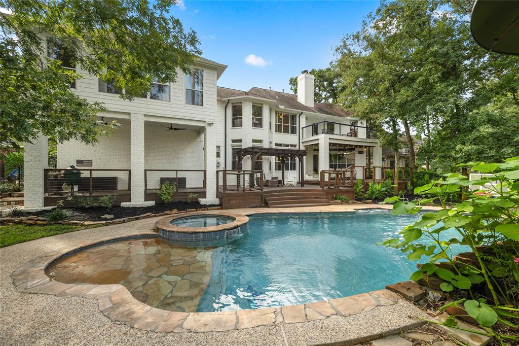 7 Claridge Court