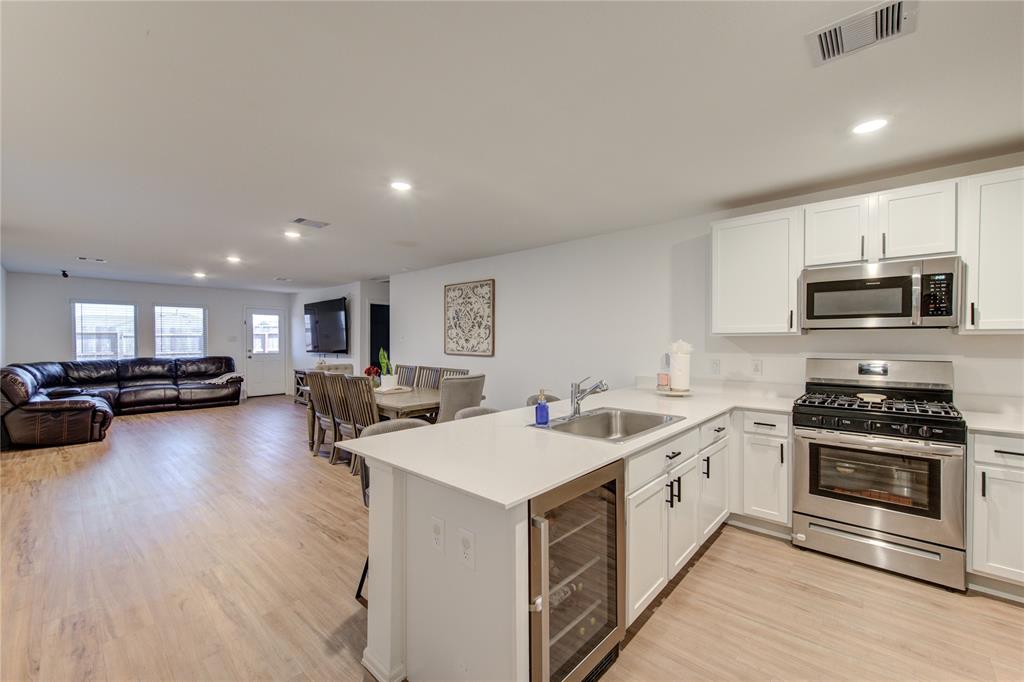 9114 Burnet Fields Drive, Baytown, Texas image 8