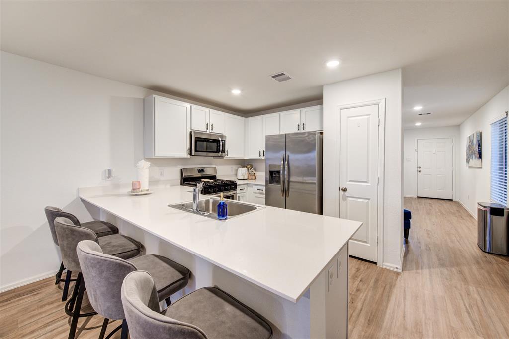 9114 Burnet Fields Drive, Baytown, Texas image 10