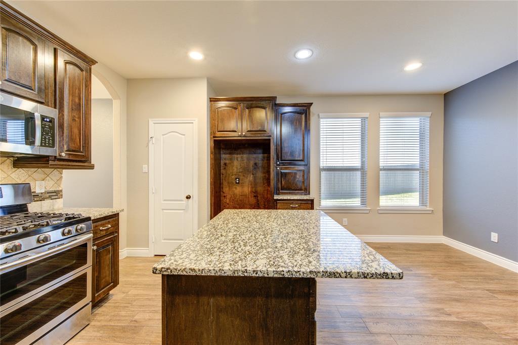 203 Harbor Bend Lane, Dickinson, Texas image 10