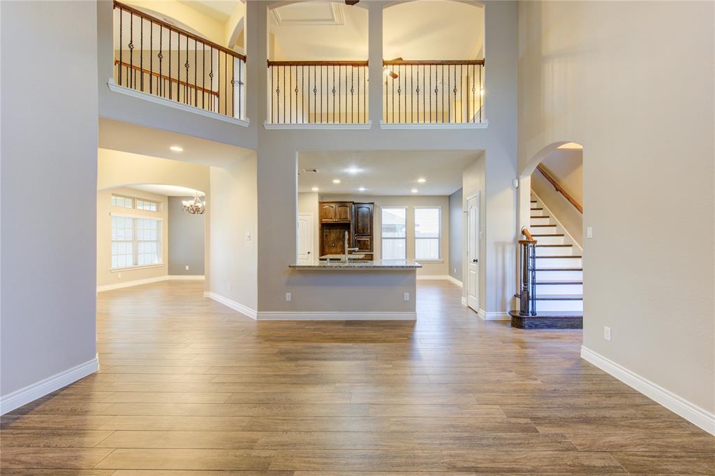 203 Harbor Bend Lane, Dickinson, Texas image 3
