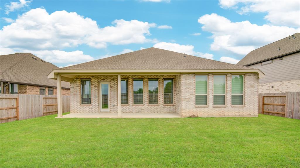 2430 Dewford Falls Drive, Richmond, Texas image 40