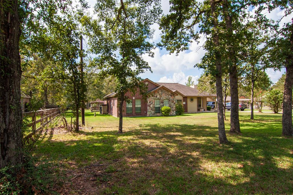 22519 Meadowsweet Drive, Magnolia, Texas image 2