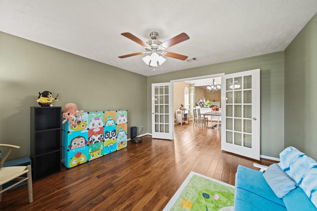 1704 Tempe Street, League City, Texas image 11
