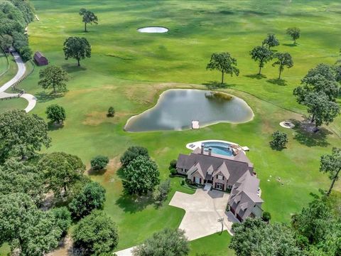 1811 Caspers Cove Road Lufkin TX 75904