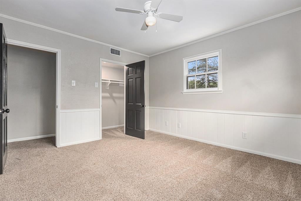 7702 Pecanwood Street, Hitchcock, Texas image 32