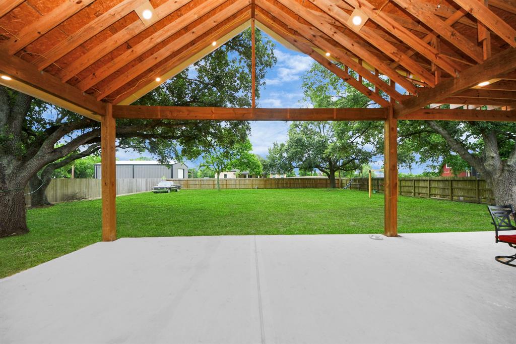 2310 Lomax Drive, La Porte, Texas image 35