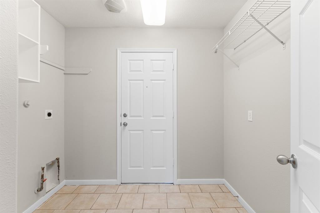 8303 Palmetta Spring Drive, Tomball, Texas image 39