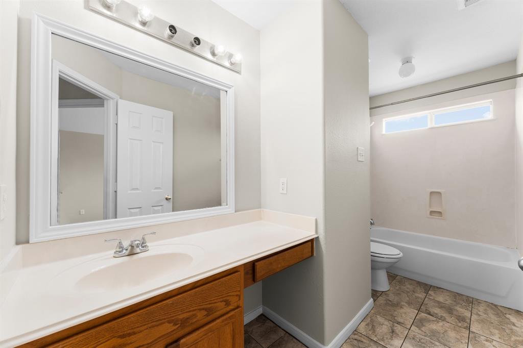 8303 Palmetta Spring Drive, Tomball, Texas image 33
