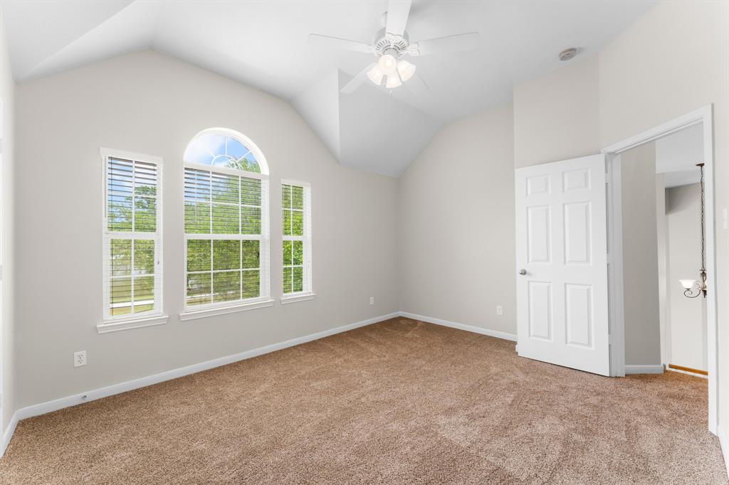 8303 Palmetta Spring Drive, Tomball, Texas image 28