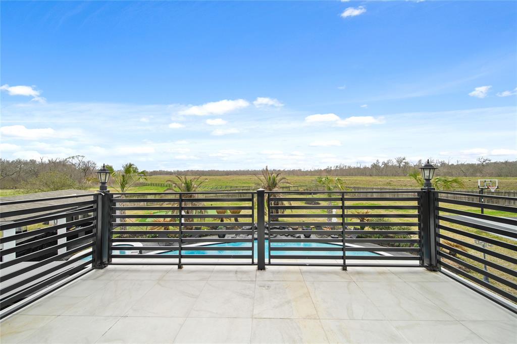 8306 Kelsey Pass, Missouri City, Texas image 31