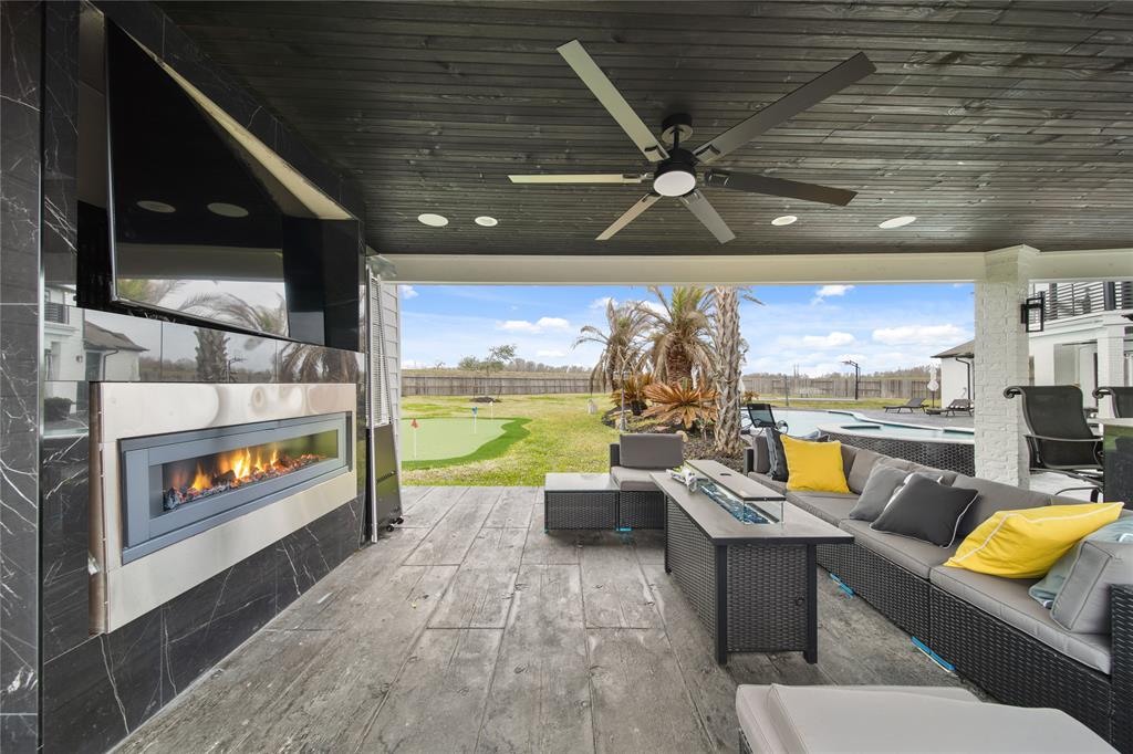 8306 Kelsey Pass, Missouri City, Texas image 44