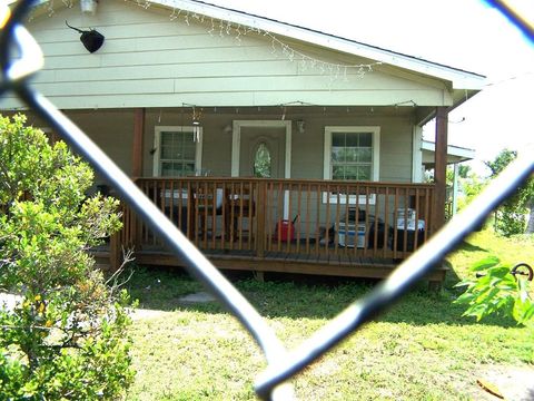 2520 E Crosstimbers Street Houston TX 77093