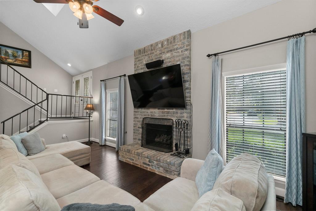 34 Pinewood Forest Court, The Woodlands, Texas image 10