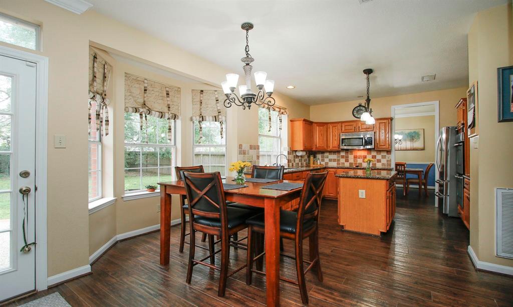 70 W Summer Storm Circle, The Woodlands, Texas image 18