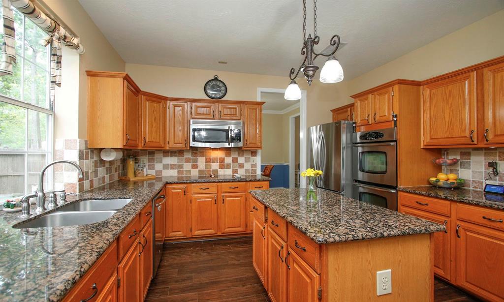 70 W Summer Storm Circle, The Woodlands, Texas image 14