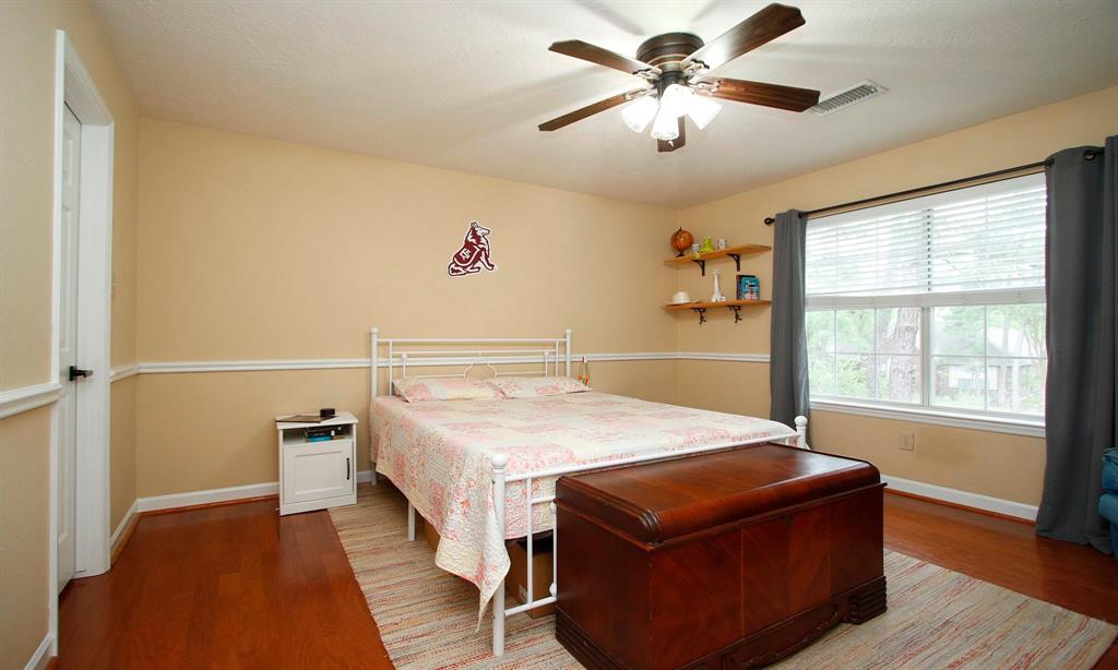 70 W Summer Storm Circle, The Woodlands, Texas image 38