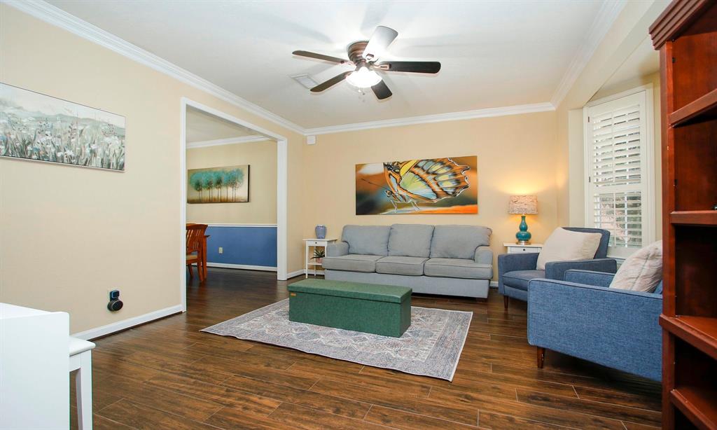 70 W Summer Storm Circle, The Woodlands, Texas image 7