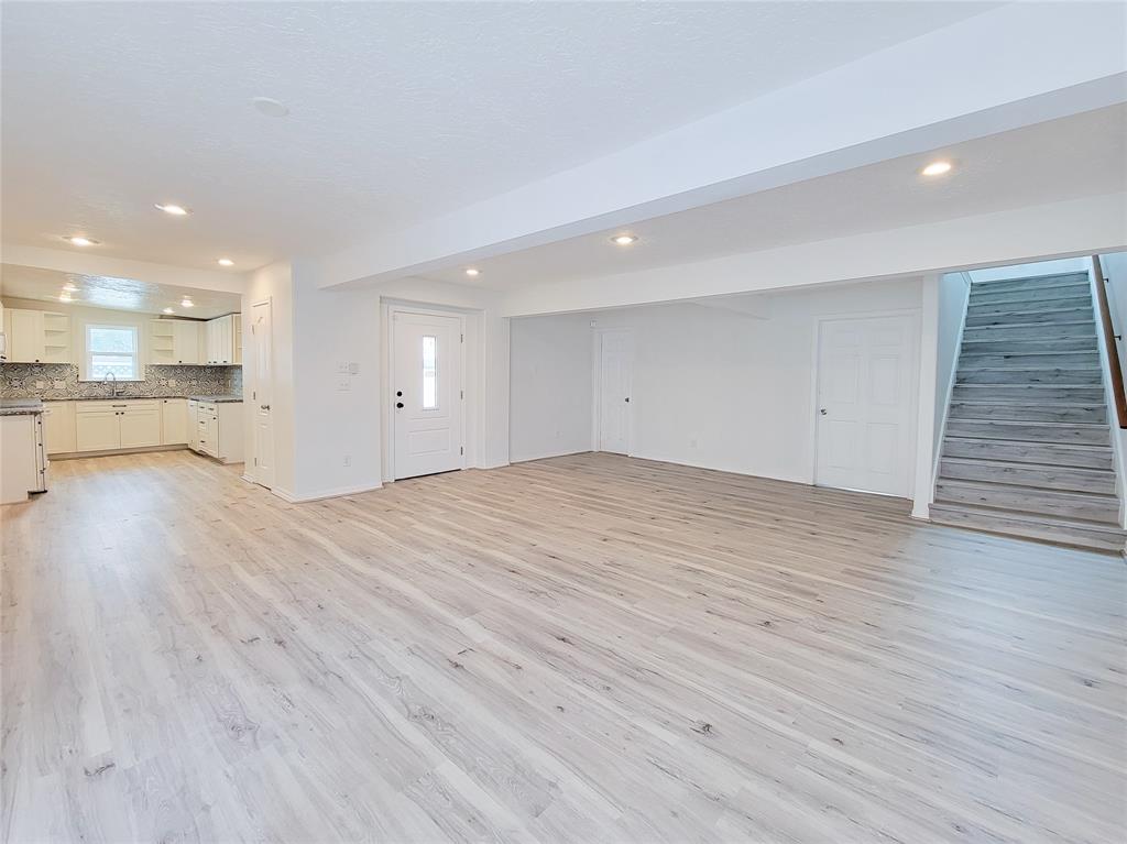 5703 Fraser Avenue, Galveston, Texas image 36