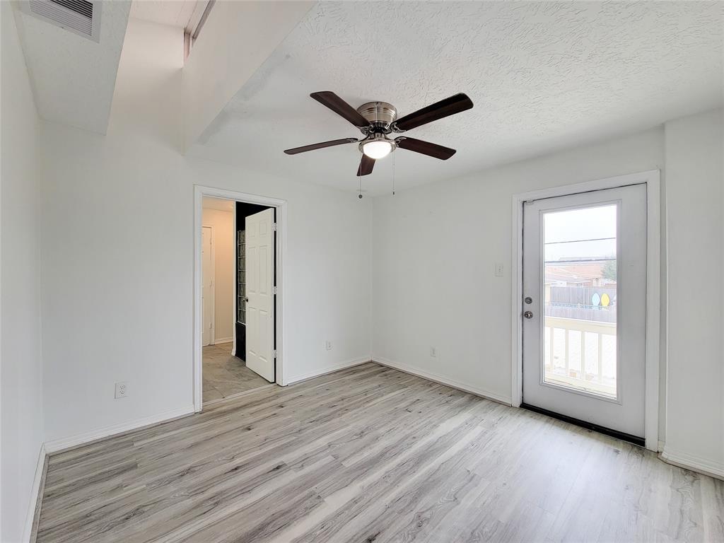 5703 Fraser Avenue, Galveston, Texas image 30