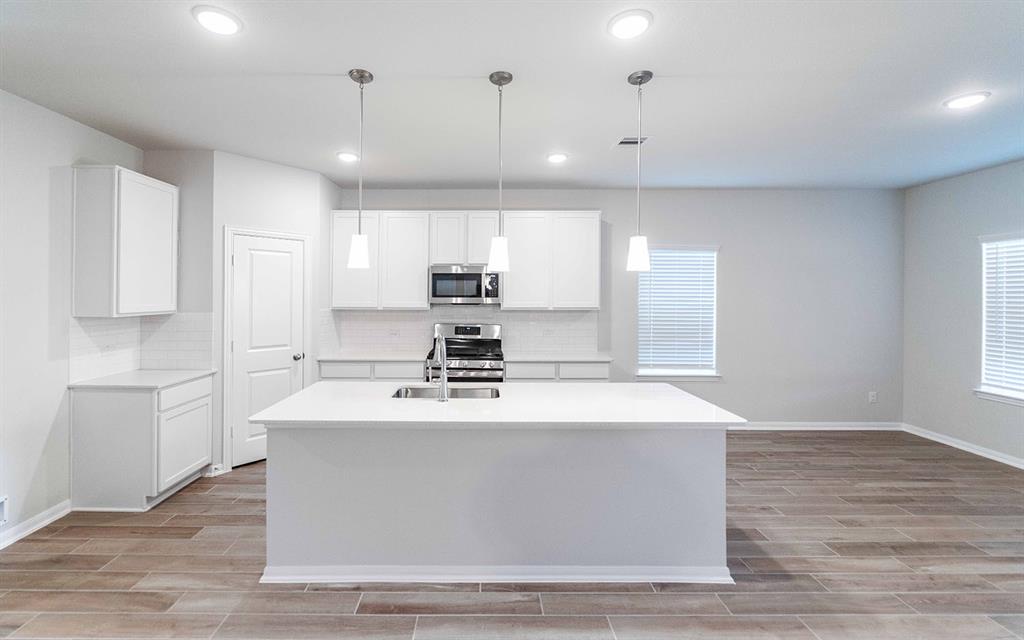 9708 Sunny Valley Road, Conroe, Texas image 3
