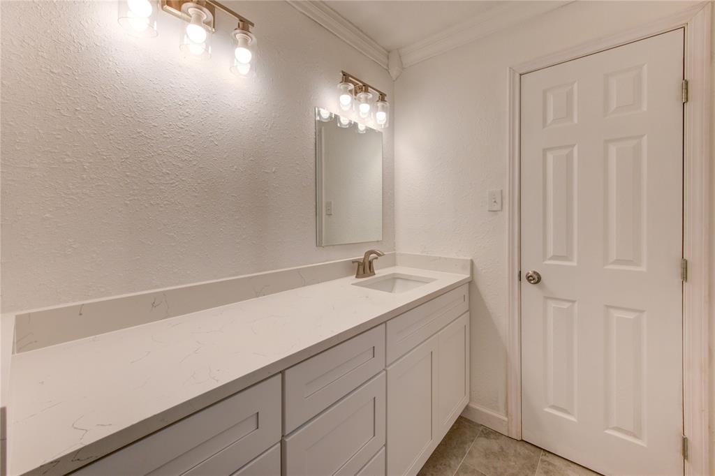 1410 Lexington Boulevard, Missouri City, Texas image 11