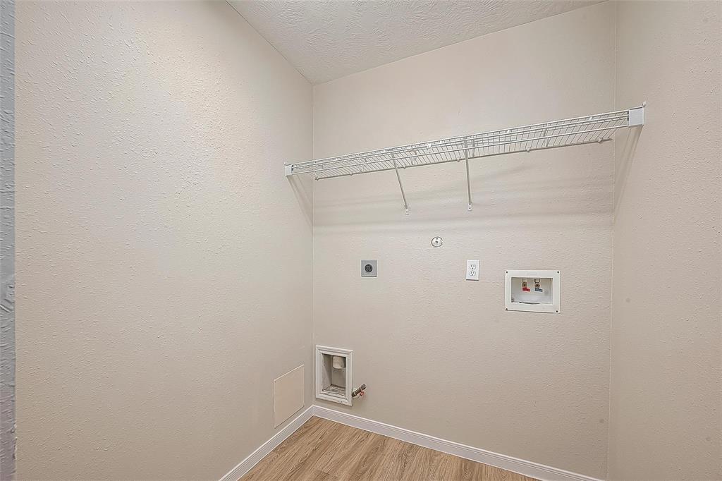18918 Knobby Oaks Place, Magnolia, Texas image 15