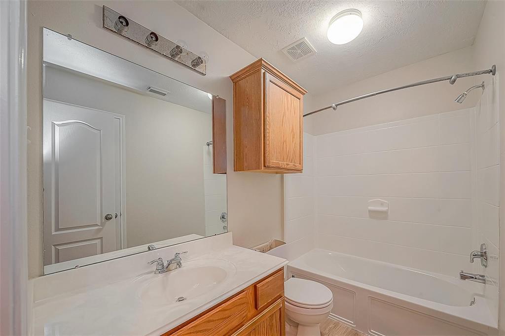 18918 Knobby Oaks Place, Magnolia, Texas image 14