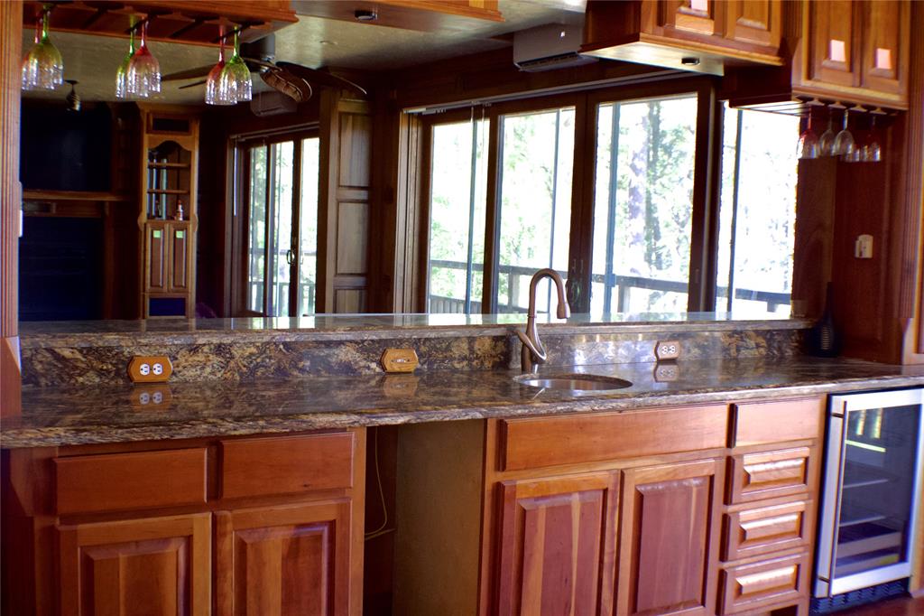 255 Laguna Pt Pt, Hemphill, Texas image 6